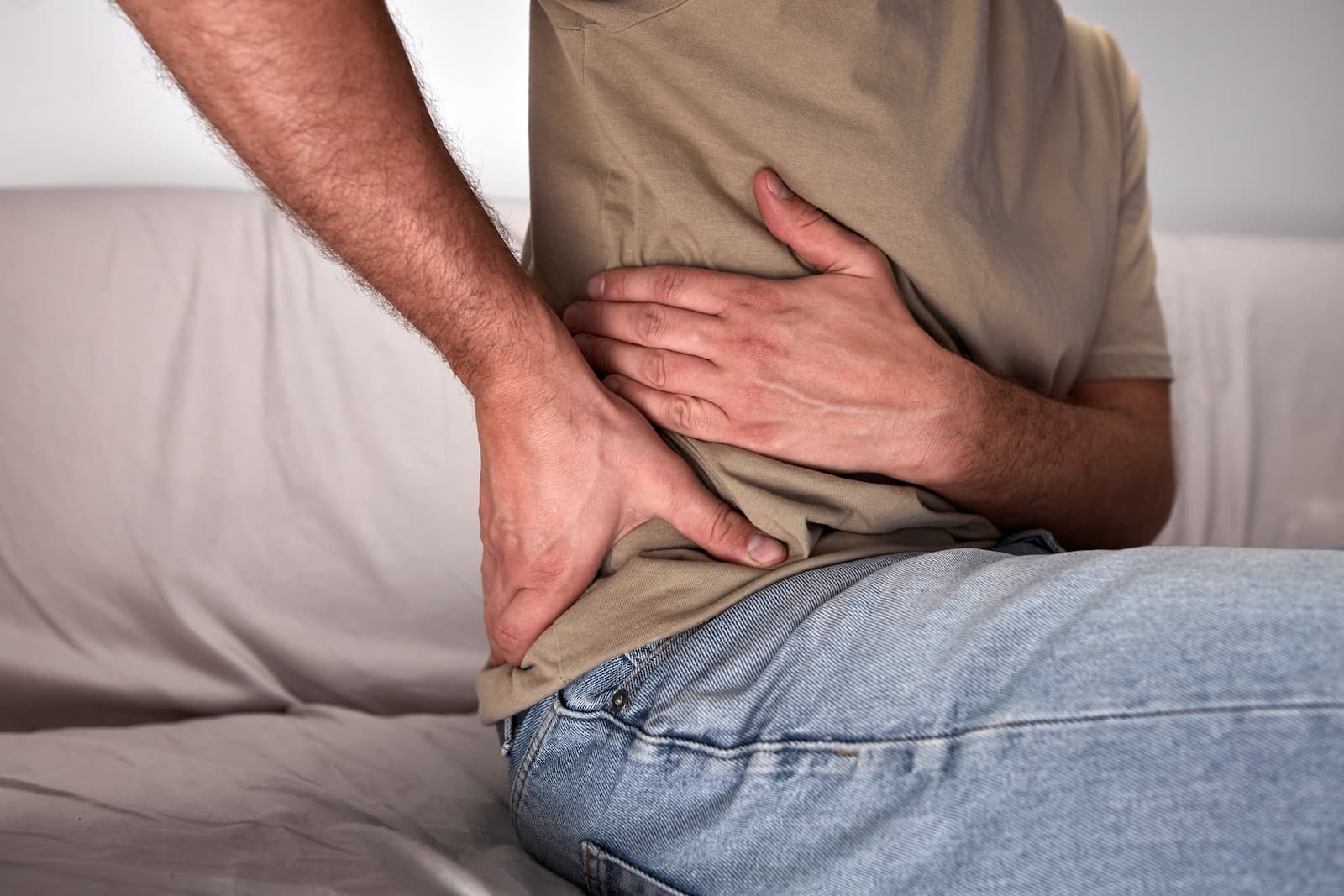 Dislocating rib
