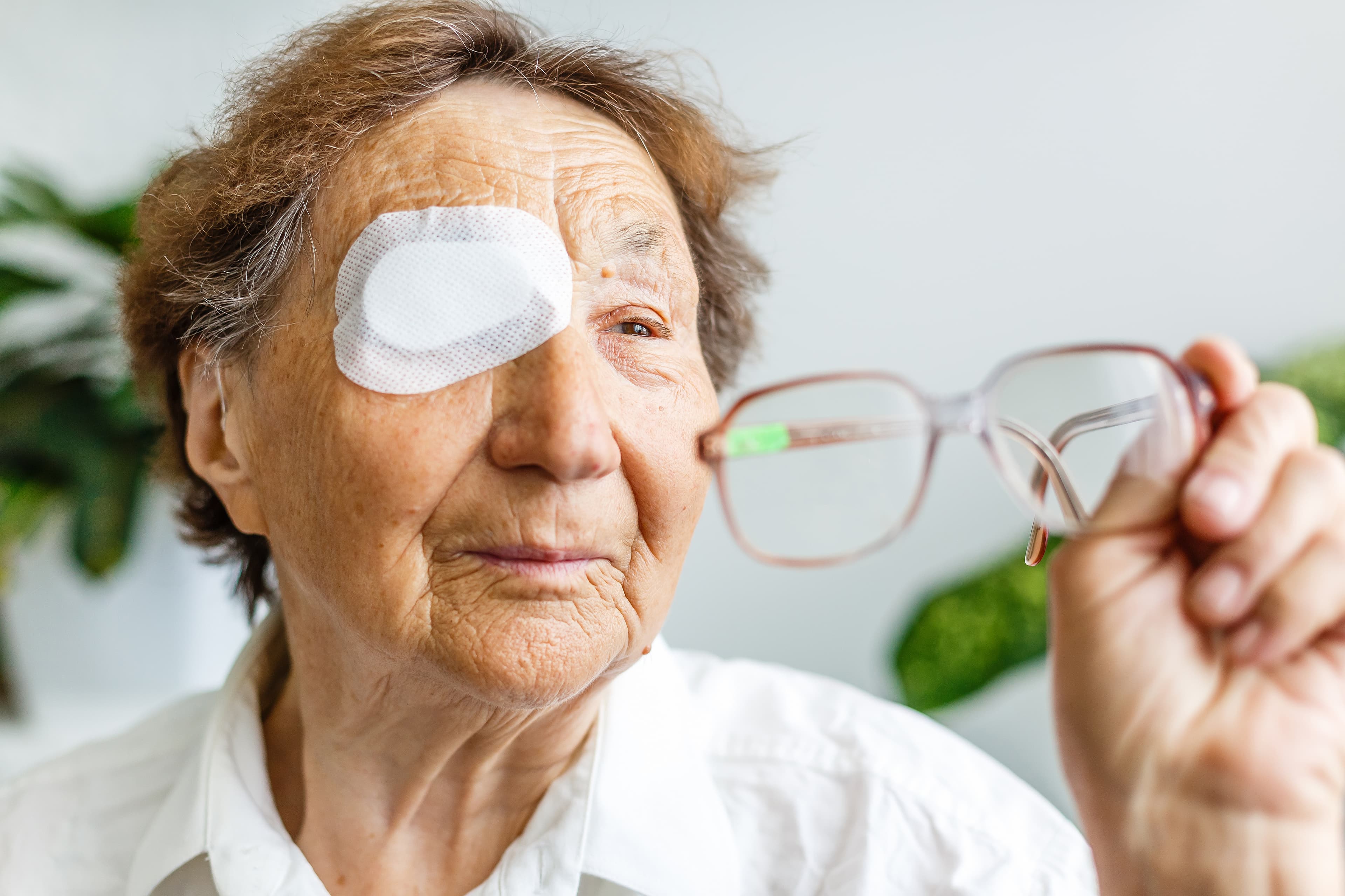 YAG laser capsulotomy