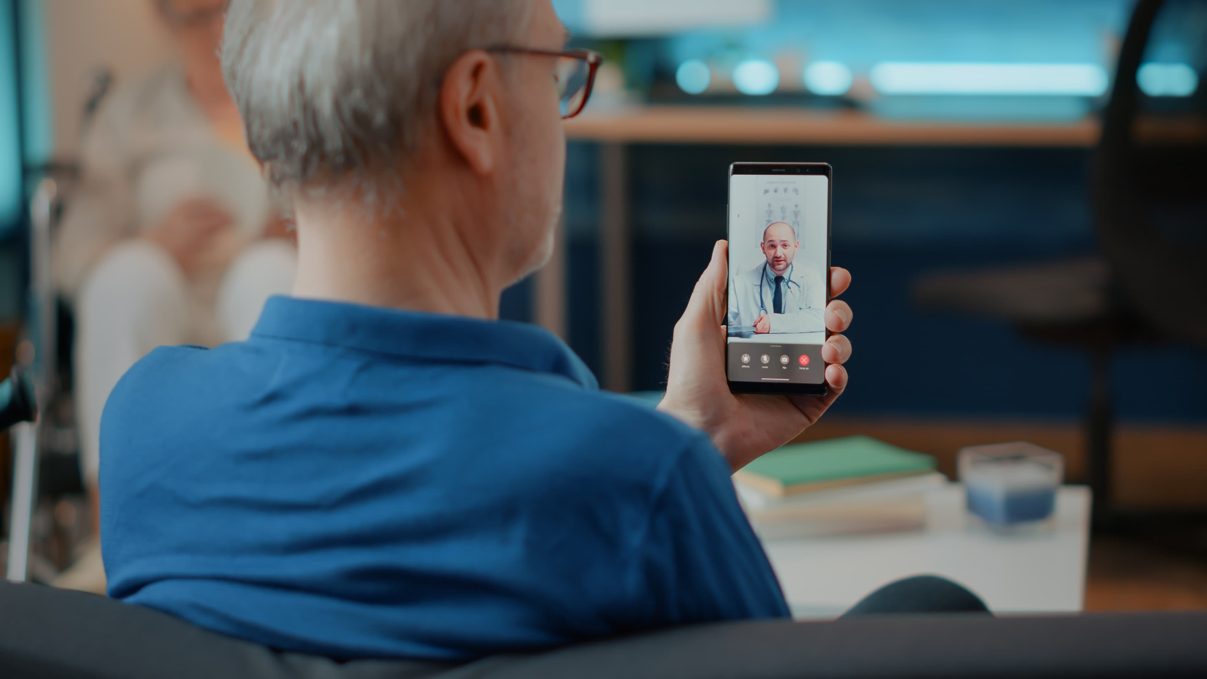 Specialist second opinion